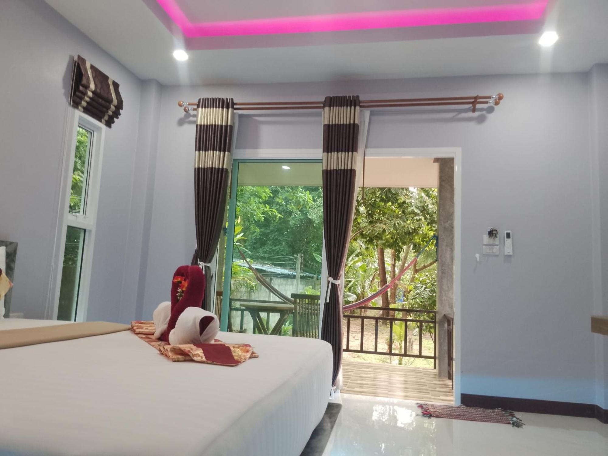 Pana Long Beach Resort - Sha Plus Ko Lanta Exterior foto