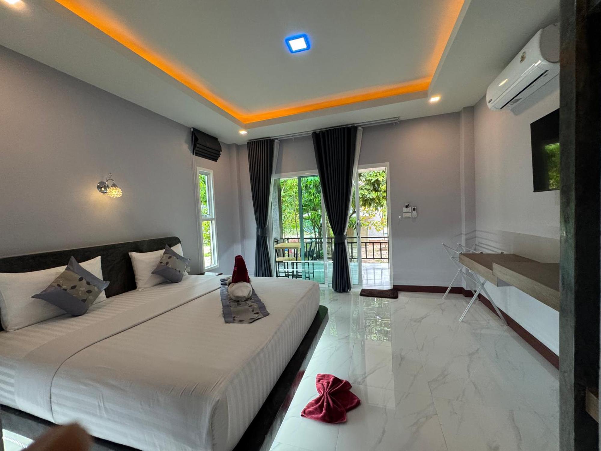 Pana Long Beach Resort - Sha Plus Ko Lanta Exterior foto